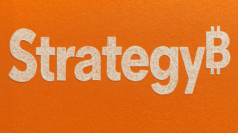 Strategy Unveils $21B Stock Offering to Amplify Bitcoin Holdings Amid Q1 Loss 