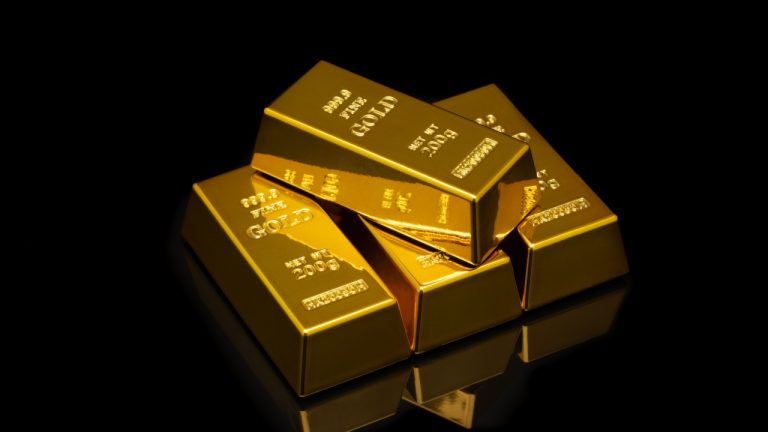 Spot Gold Prices Register New Record Level, Futures Cross $3,100
